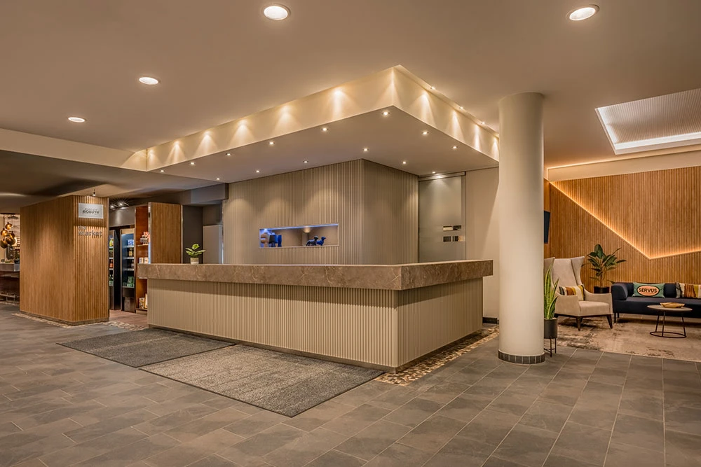 Courtyard - lobby